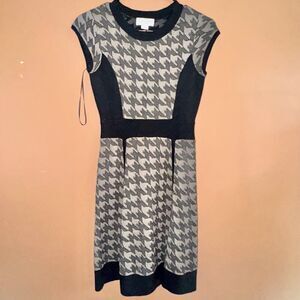 Jessica Simpson Houndstooth Sweater Dress - Women's XS